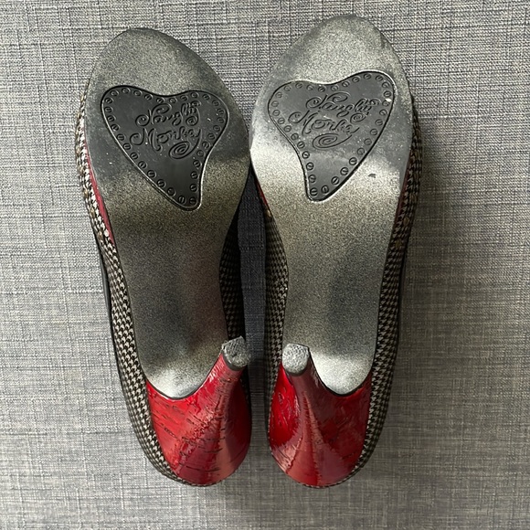 Naughty Monkey Uptown Girl Red and Black Heels - Picture 5 of 8